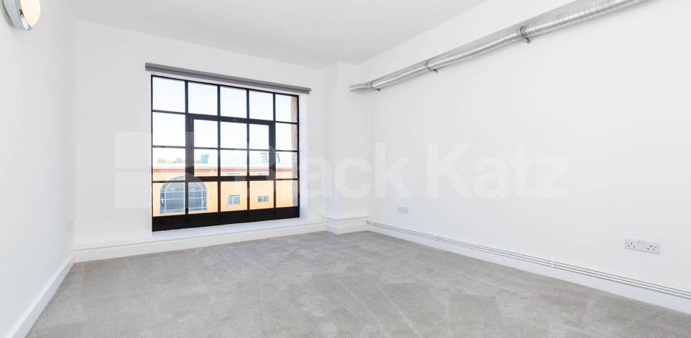 			2 Bedroom, 1 bath, 1 reception Apartment			 SPRINGFIELD HOUSE LOFTS-TYSSEN STREET, DALSTON/HAGGERSTON